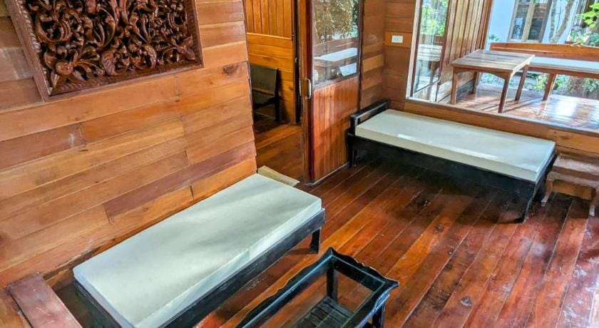 Ziggy Stardust Resort Hotel in Ko Phayam