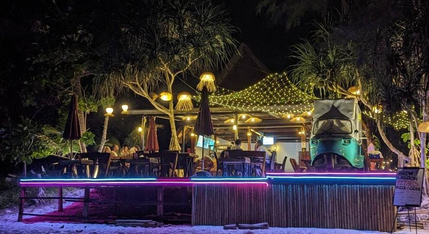 Ziggy Stardust Resort Hotel in Ko Phayam