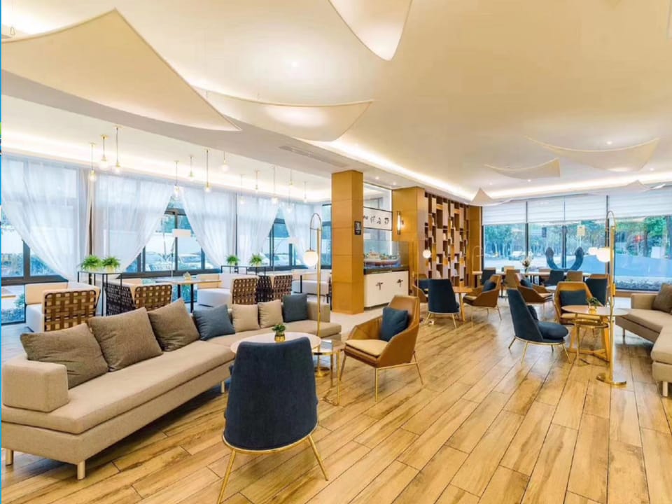 Atour S Hotel Shanghai Oriental Pearl Tower Hotel in Shanghai