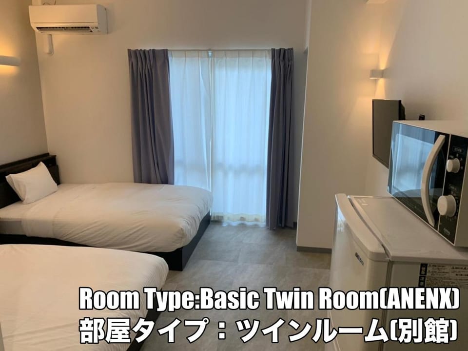 HOTEL Mr.KINJO GOLDEN CATS Apartment in Okinawa Prefecture