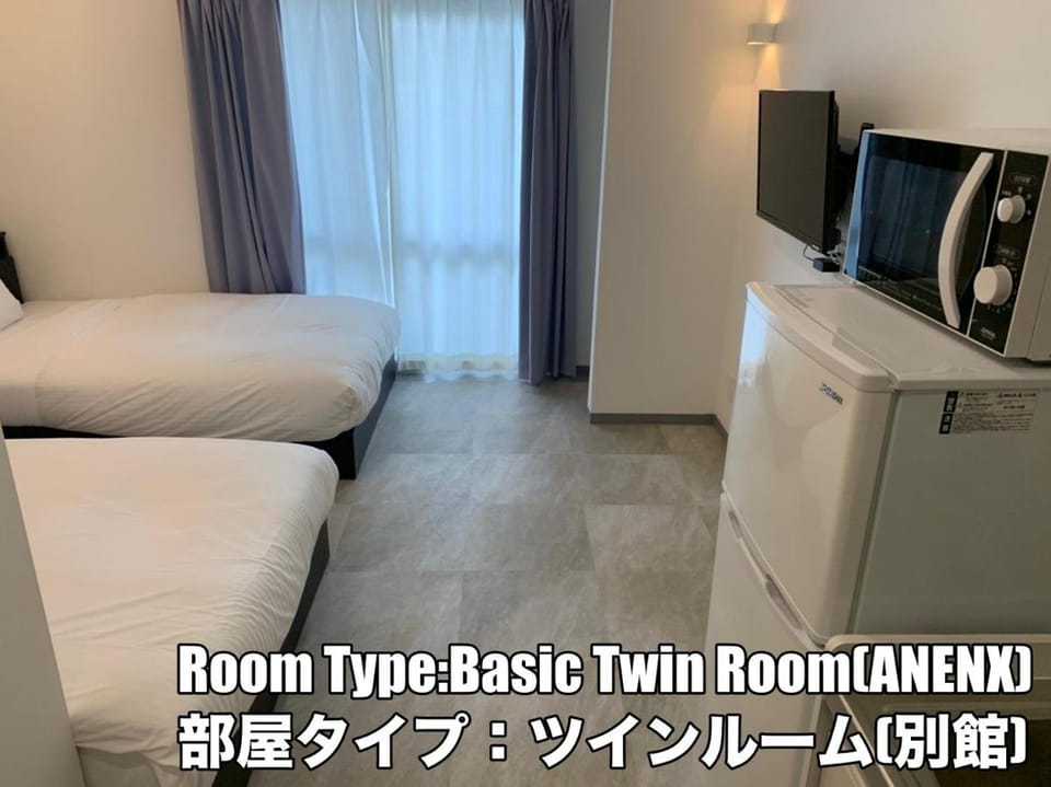 HOTEL Mr.KINJO GOLDEN CATS Apartment in Okinawa Prefecture