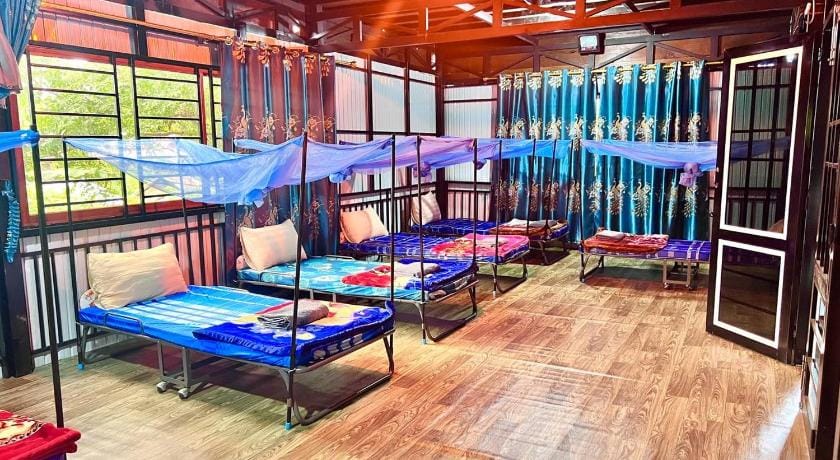 Manel Guesthouse and Restaurant Bed and Breakfast in Cambodia