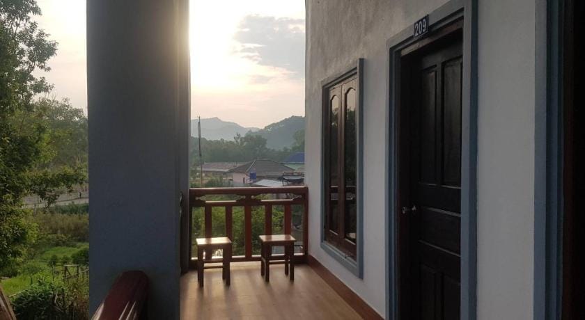 Sipanya Guesthouse Bed and Breakfast in Laos