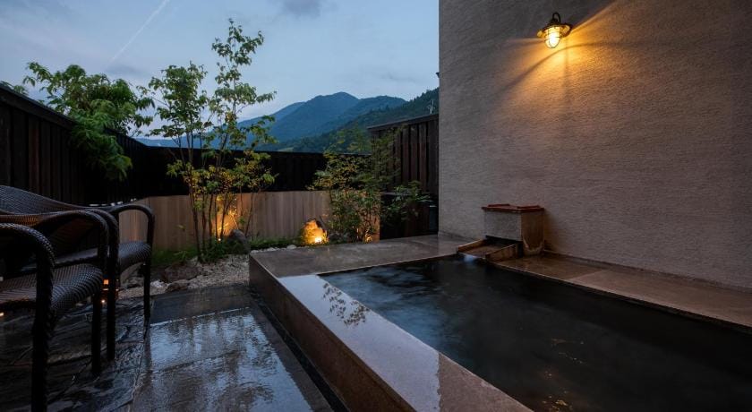 Yufuin Onsen Toshoan Ryokan in Japan