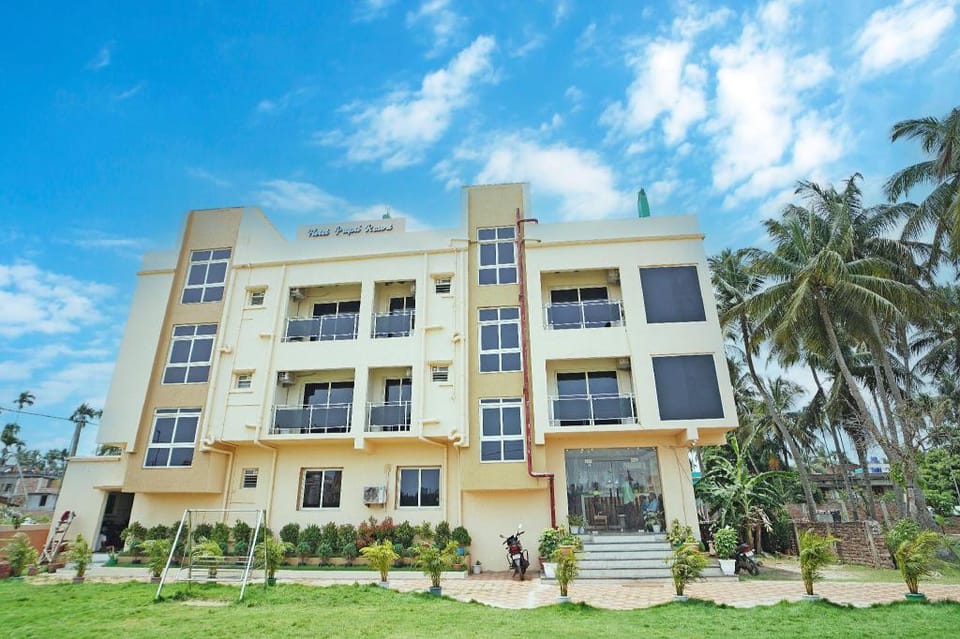 Prapti resort Hotel in West Bengal