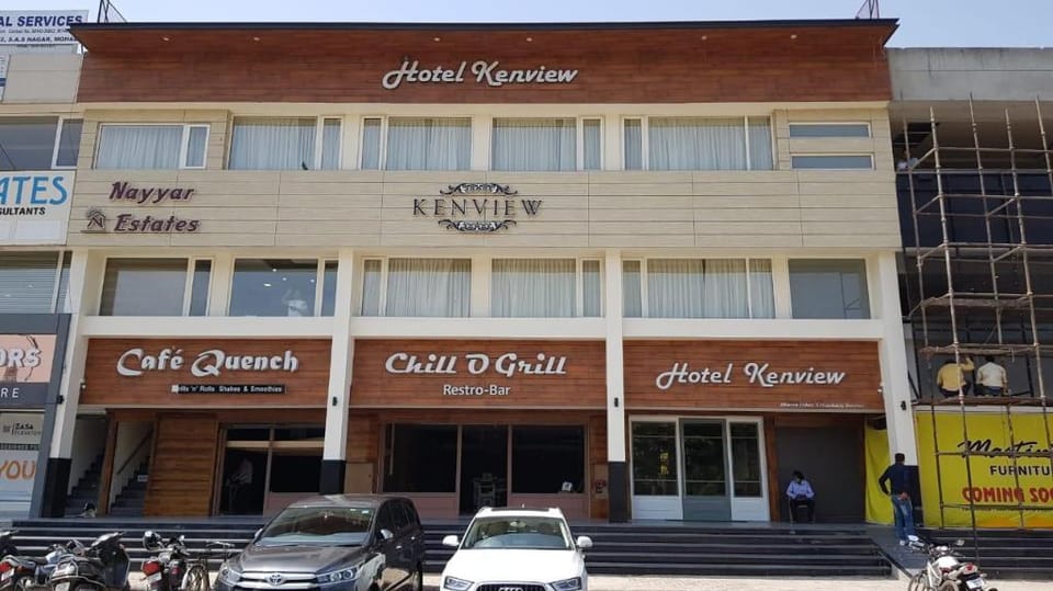 Hotel Kenview Hotel in Punjab, India