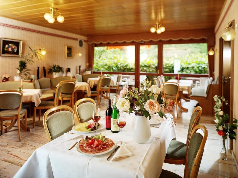 Weinhaus Pension zur Mühle Bed and Breakfast in Trier-Saarburg