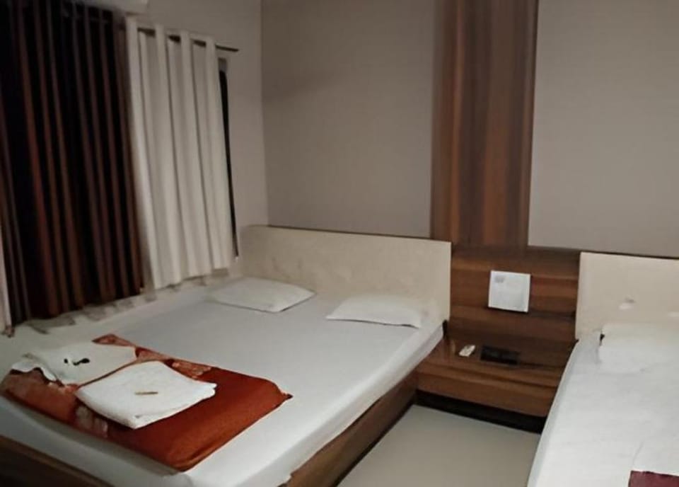 Hotel Kesar Residency Hotel in Maharashtra
