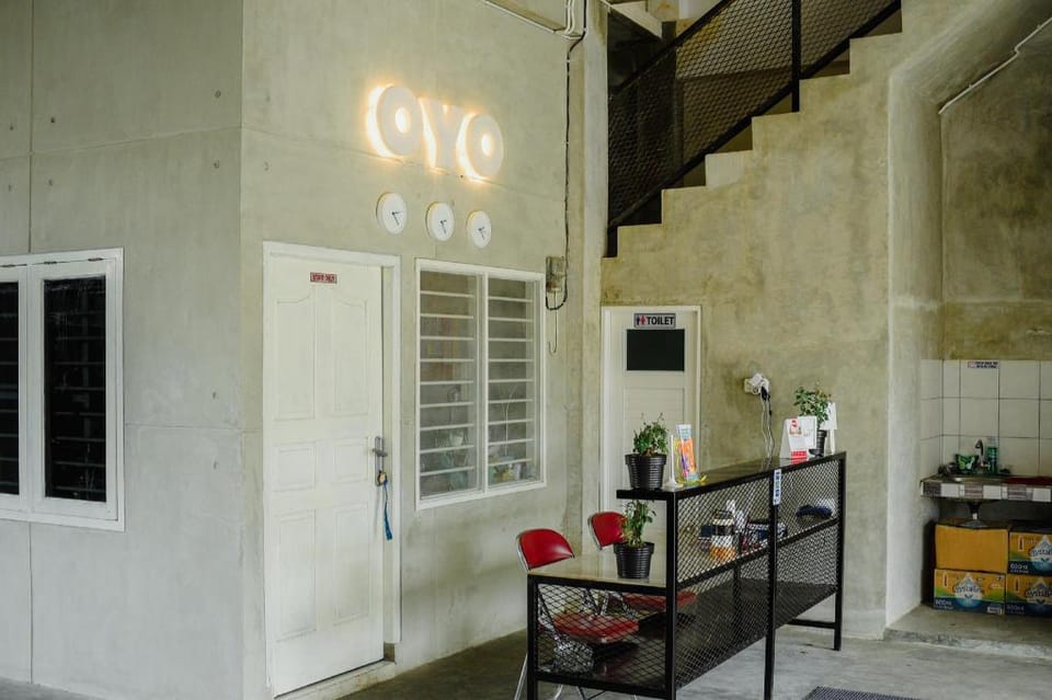 OYO 183 The Pipe House Hotel in Indonesia