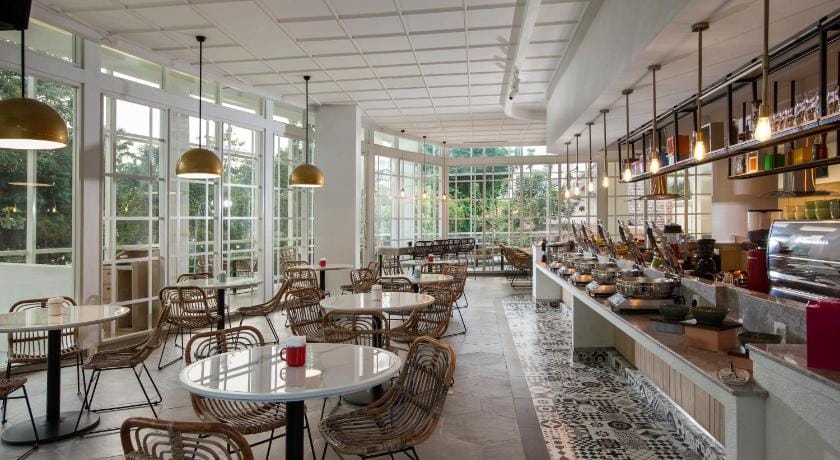 Kampi Hotel Tunjungan - Surabaya Hotel in Surabaya