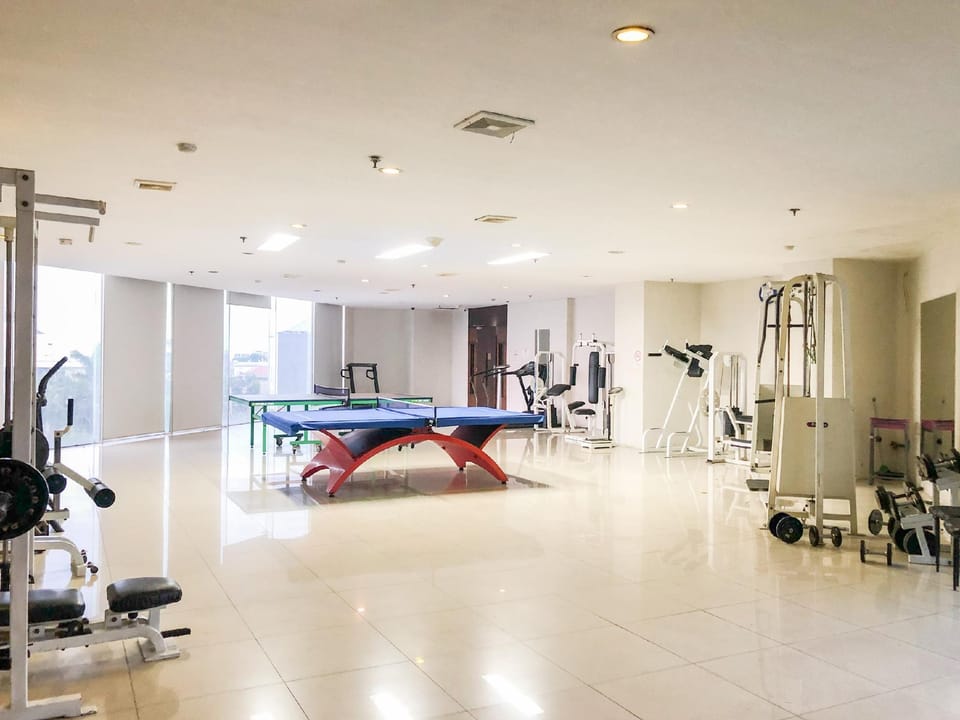 Comfy 1BR Twin Tower Apartment By Travelio Apartment in Surabaya