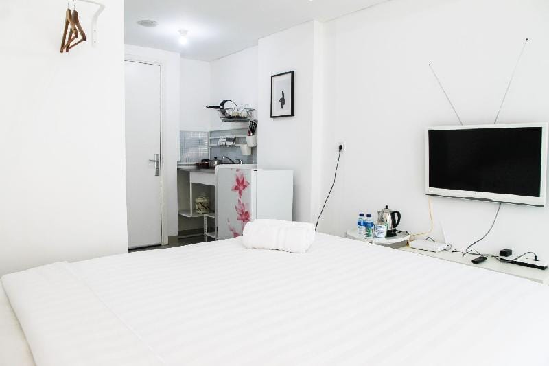 Exclusive Studio Room Poris 88 Apt By Travelio Apartment in West Java