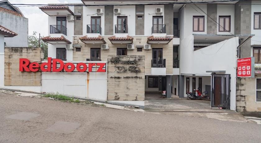 RedDoorz @ Dago Asri 3 Bed and Breakfast in Bandung