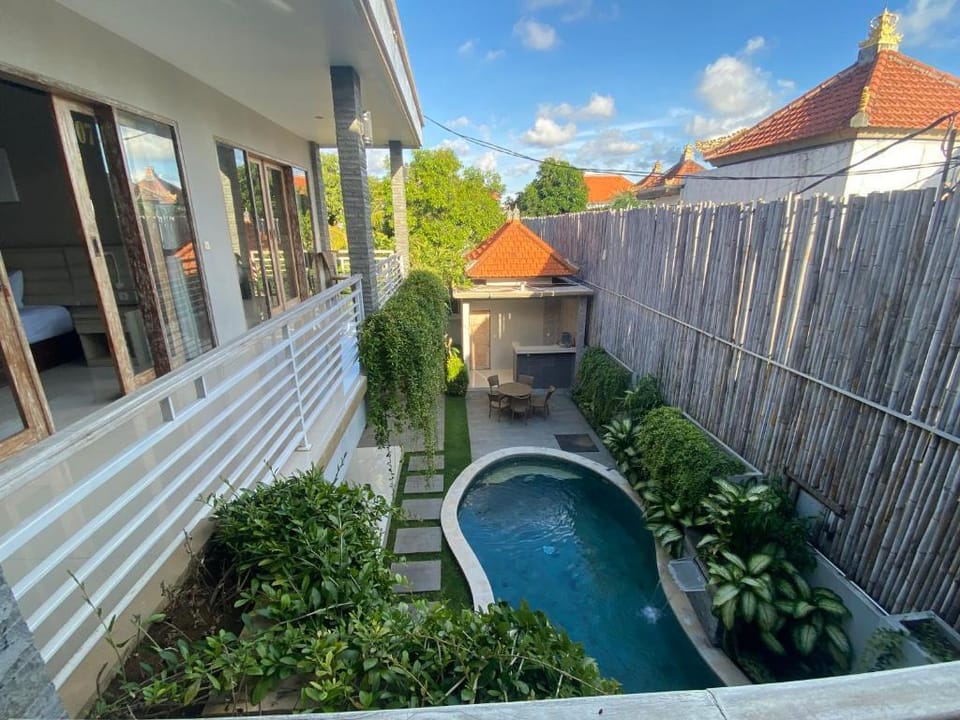 Rusty Seminyak Bed and Breakfast in Kuta