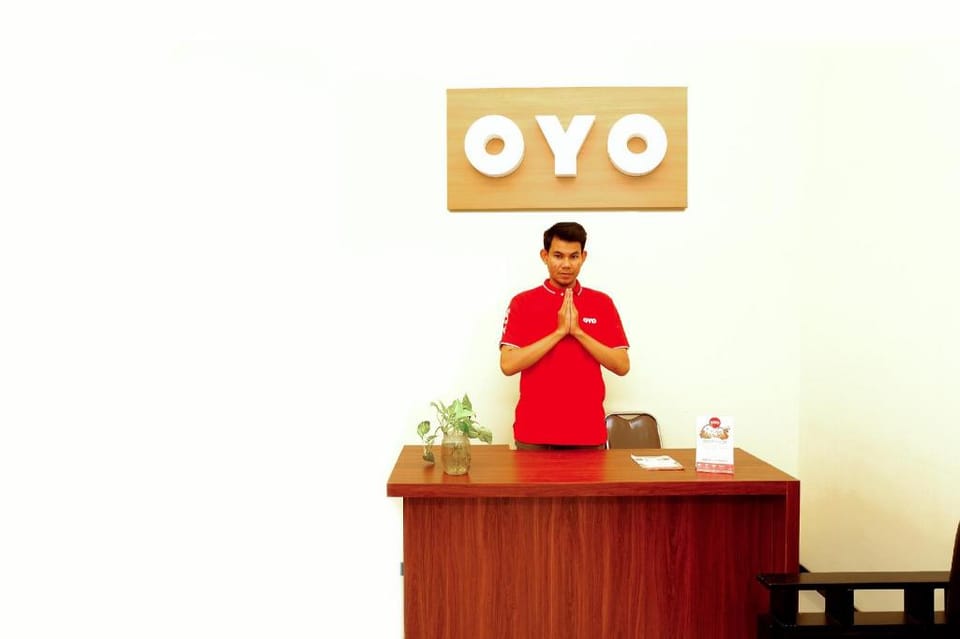 OYO 314 Emas 23 Guest House Syariah Hotel in East Java