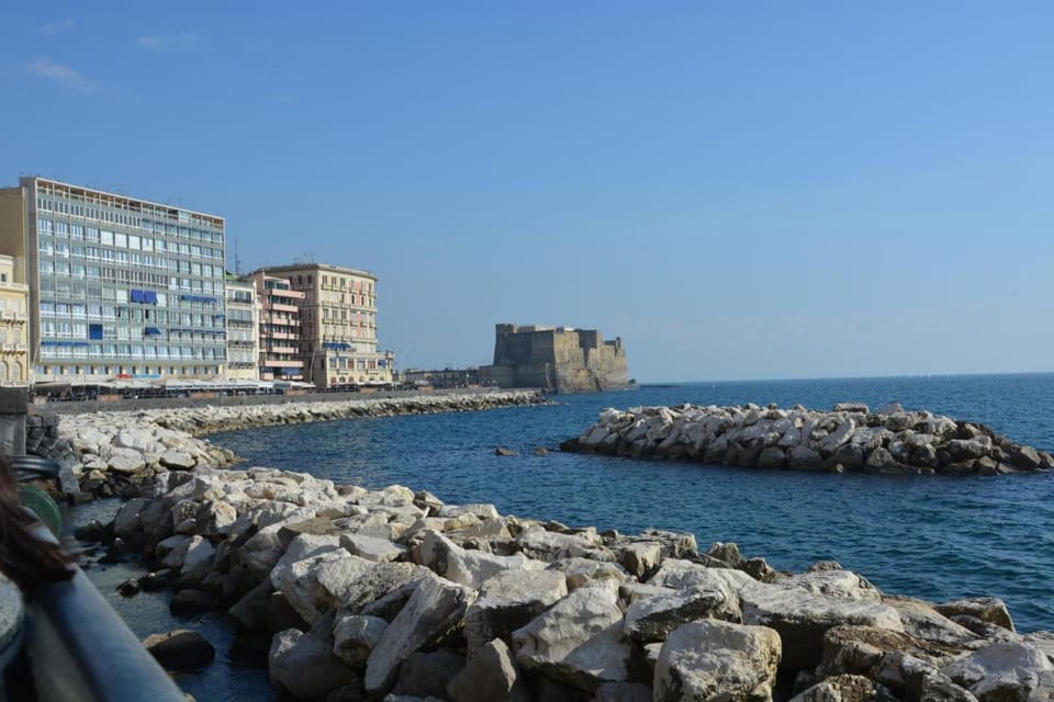 DIMORA MEGARIDE Bed and Breakfast in Naples