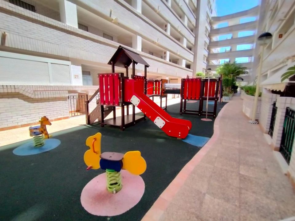 ACV - Marina Trebol III - 2ª linea, planta 4, norte Apartment in Valencian Community