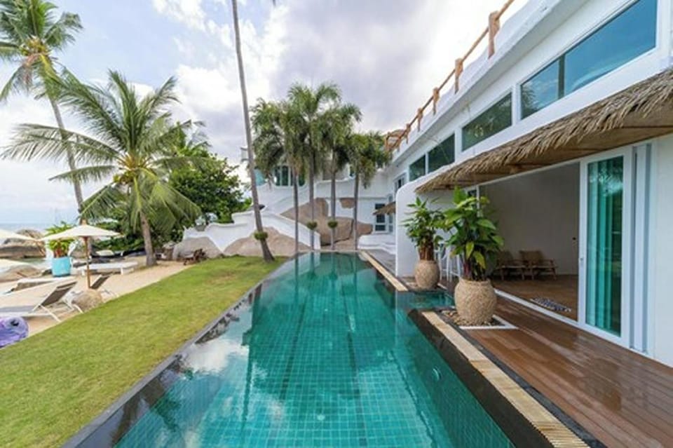 The Rock Samui Poshtel Lamai Beach Hostel in Ko Samui