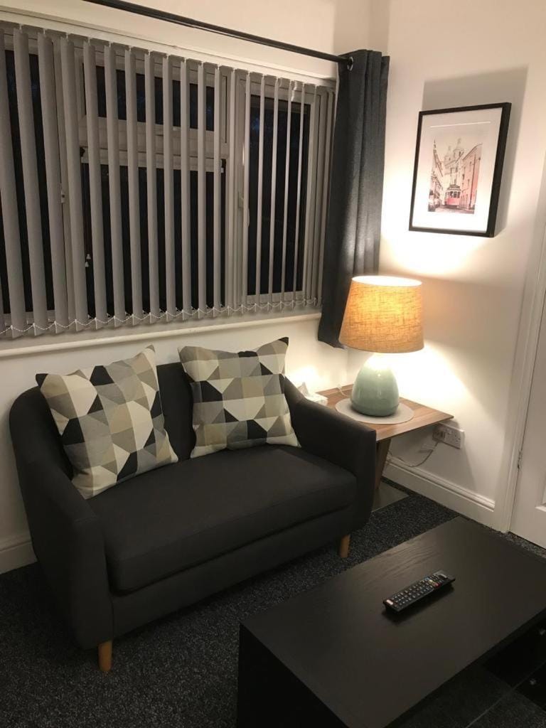 Anson Studios Walsall M6, J10 Bed and Breakfast in Walsall