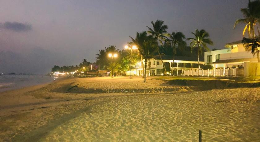 Hikkaduwa backyard beach homestay Vacation rental in Hikkaduwa