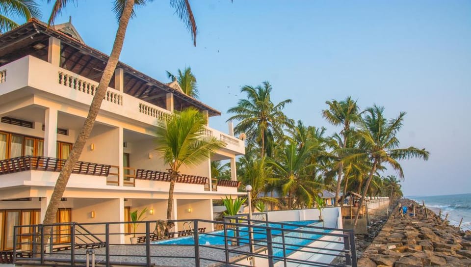 36 Palms Residency - Sea View Villa Resort in Vypin