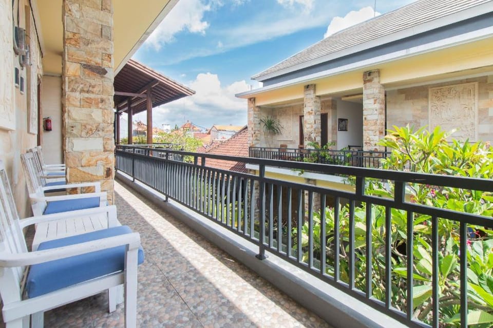 OYO 401 The Frog Homestay Sanur Vacation rental in Denpasar