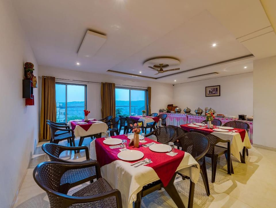 Hotel Mahabaleshwar Fragrance Hotel in Mahabaleshwar