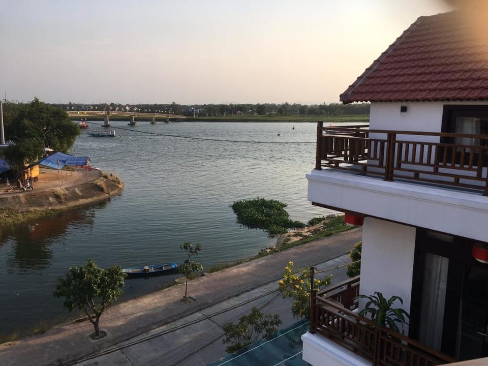 Threeway Riverside Villa Hotel in Hoi An