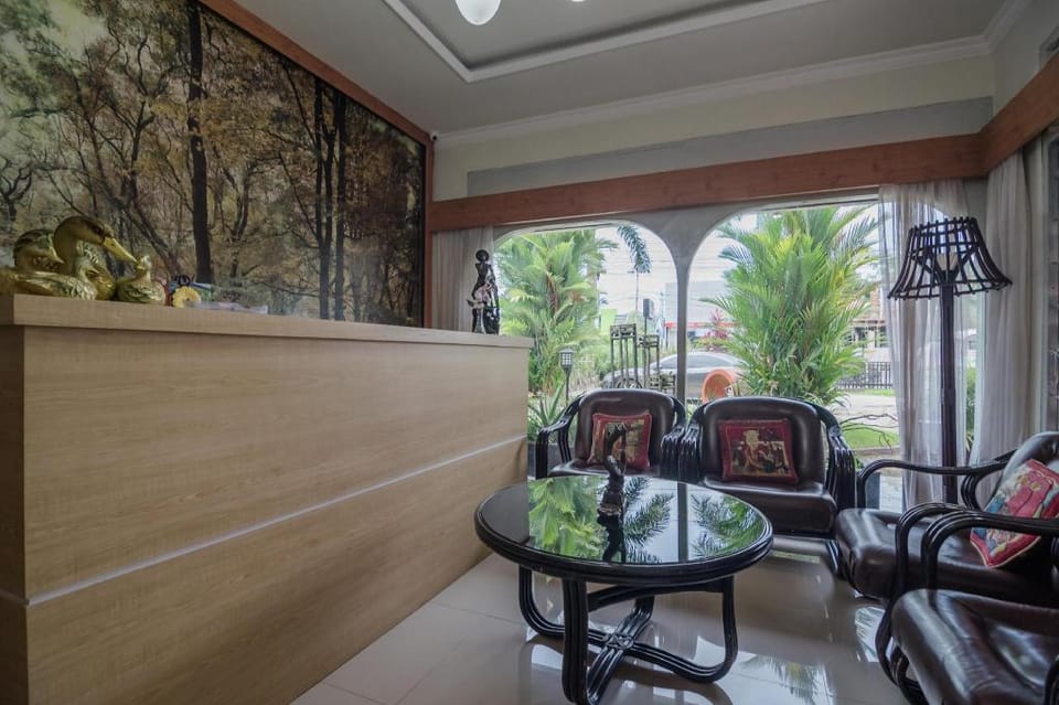 RedDoorz Syariah Plus @ Banjarbaru Bed and Breakfast in Indonesia