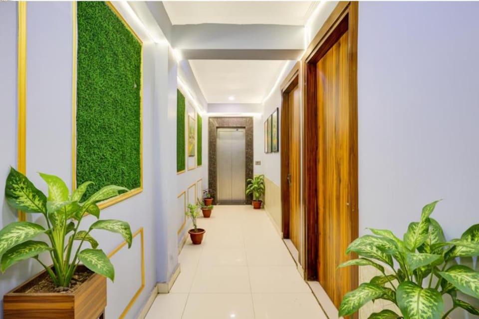 FabHotel Akki Residency Hotel in Noida