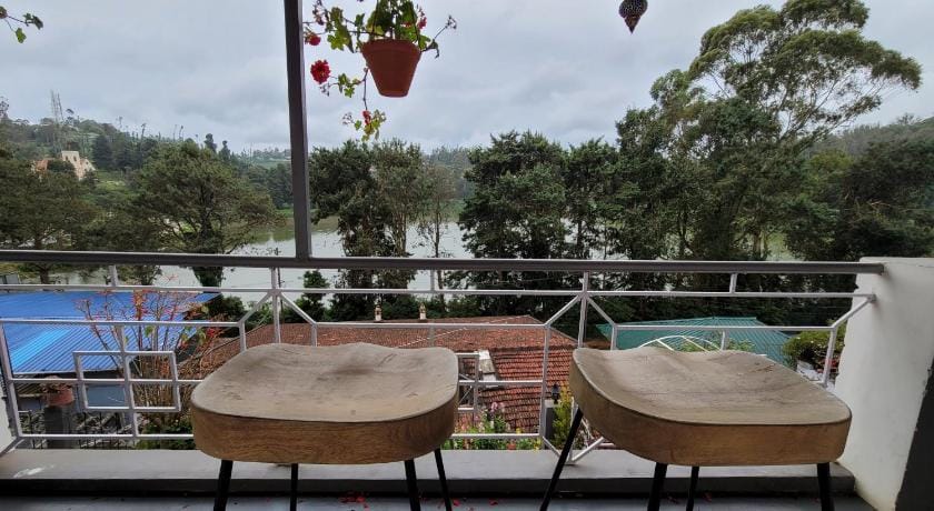 Reflections Guest House Bed and Breakfast in Ooty