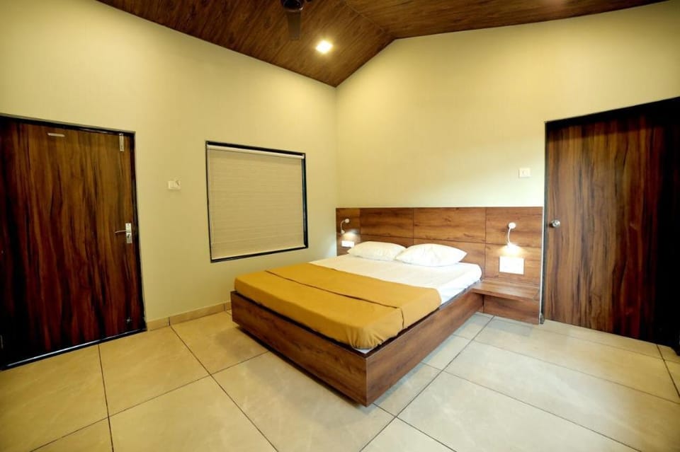 Kapil's Beach Resort Hotel in Maharashtra