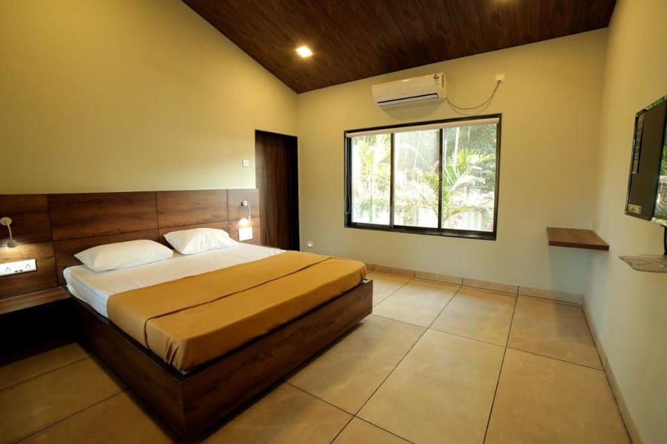 Kapil's Beach Resort Hotel in Maharashtra