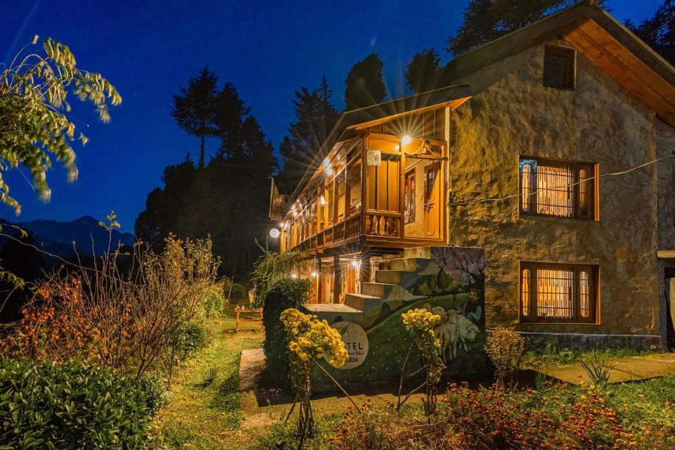 Zostel Homes Laida, Jibhi Vacation rental in Himachal Pradesh