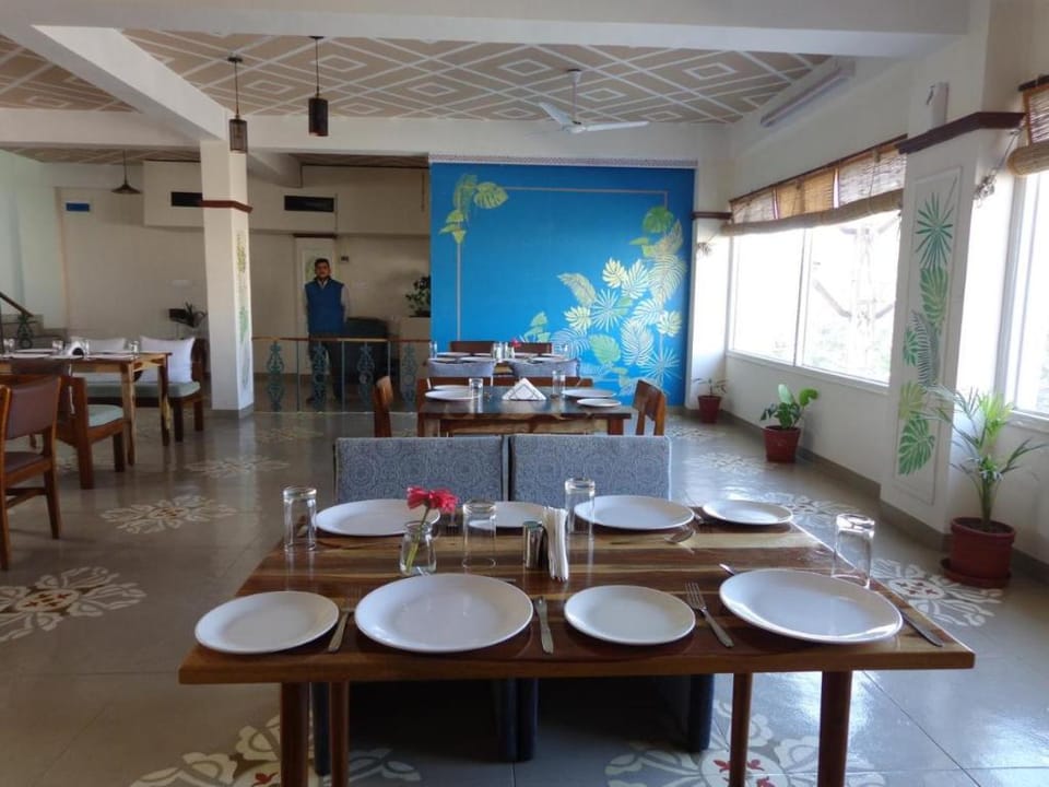 Lakeside Inn Ratanada Bed and Breakfast in Rajasthan