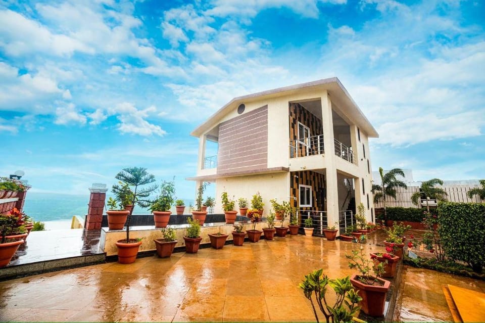 Shree Samarth Villa Hotel in Maharashtra