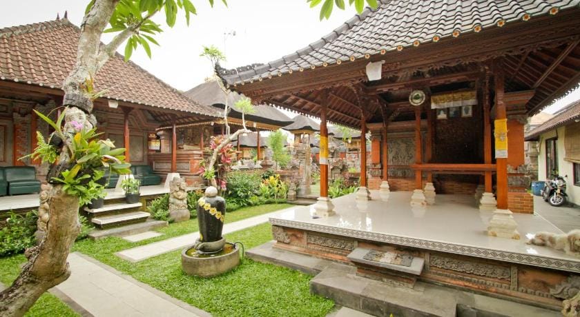 Awan Bali House Bed and Breakfast in Ubud