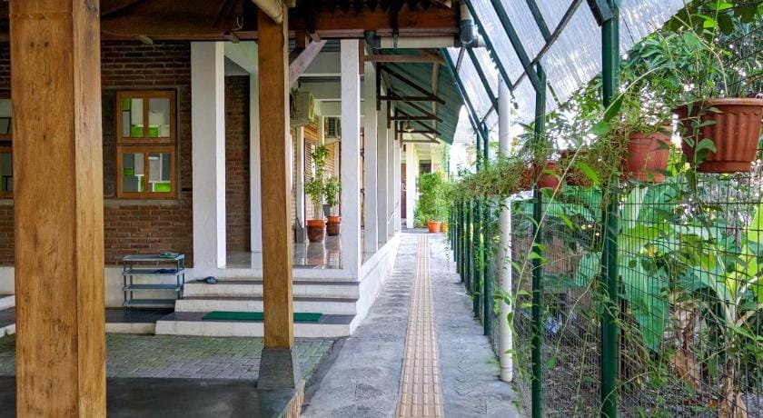 Griya Jagadhaya Guesthouse Bed and Breakfast in Special Region of Yogyakarta