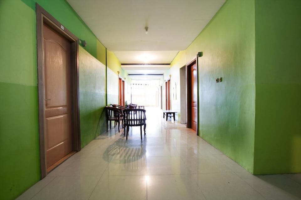 OYO 298 Gemilang Guesthouse Hotel in West Java