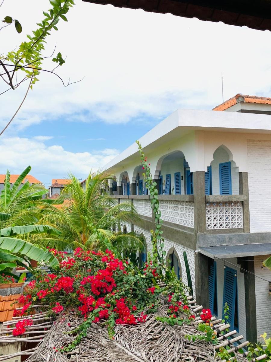 Sunflower Stay And Surf Vacation rental in North Kuta
