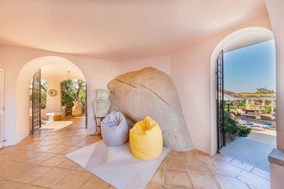 VILLA LE ROCCE Villa in Porto Rotondo