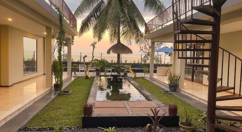 Blue Salt Villa Villa in Batu Layar