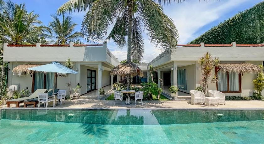 Blue Salt Villa Villa in Batu Layar