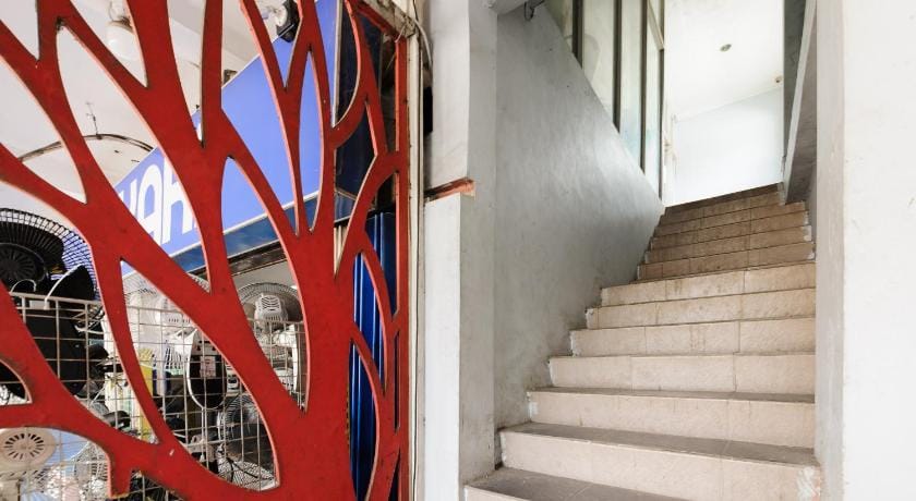 RedDoorz Syariah near Q-Mall Banjarbaru Hotel in Indonesia