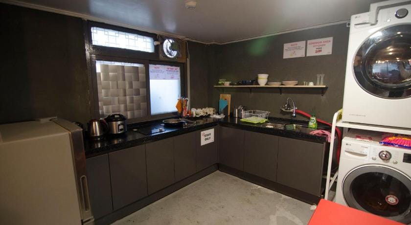 Kimchee Haeundae Guesthouse Bed and Breakfast in Busan