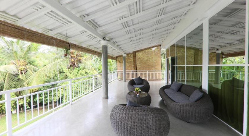 Villa cork Bed and Breakfast in Galle