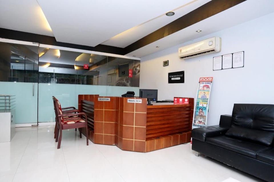 Super Townhouse Malabar Illam Kochi Hotel in Kochi