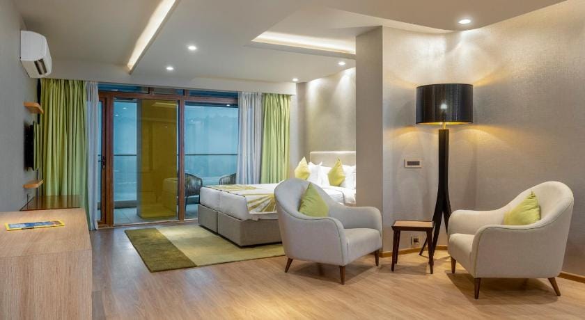 Modi Yoga Retreat - A Luxurious Yoga Retreat on the banks of Ganges Hotel in Rishikesh