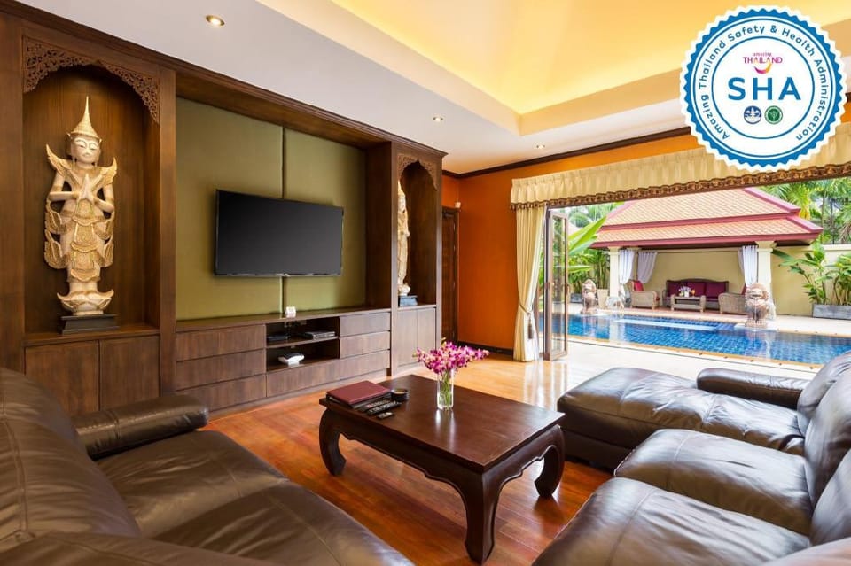 Grand Elegant 6BR Balinese Pool Villa Sri Suri Villa in Rawai
