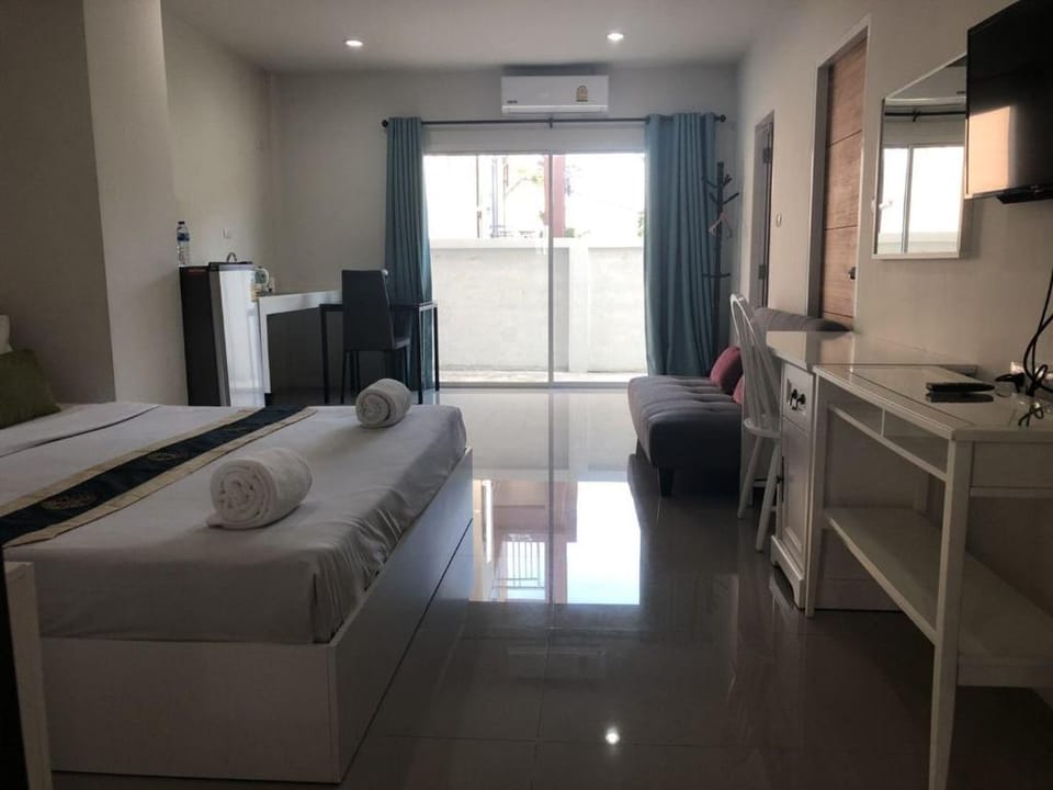 Khao Oat airport Bed and Breakfast in Mai Khao